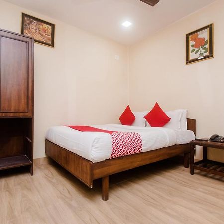 Oyo Shivar Guest House Near Carnival Cinemas Imax Mumbai Dış mekan fotoğraf